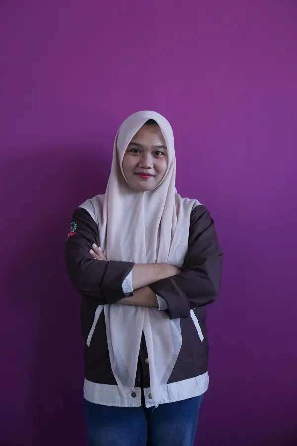 Sintya Isni Emelia 